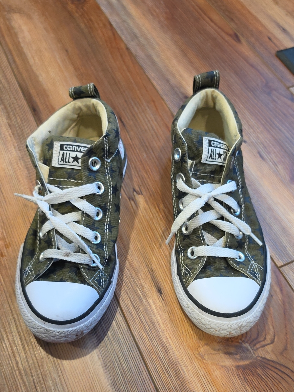 Converse Kids Olive Green Star-Print Low Top Sneakers